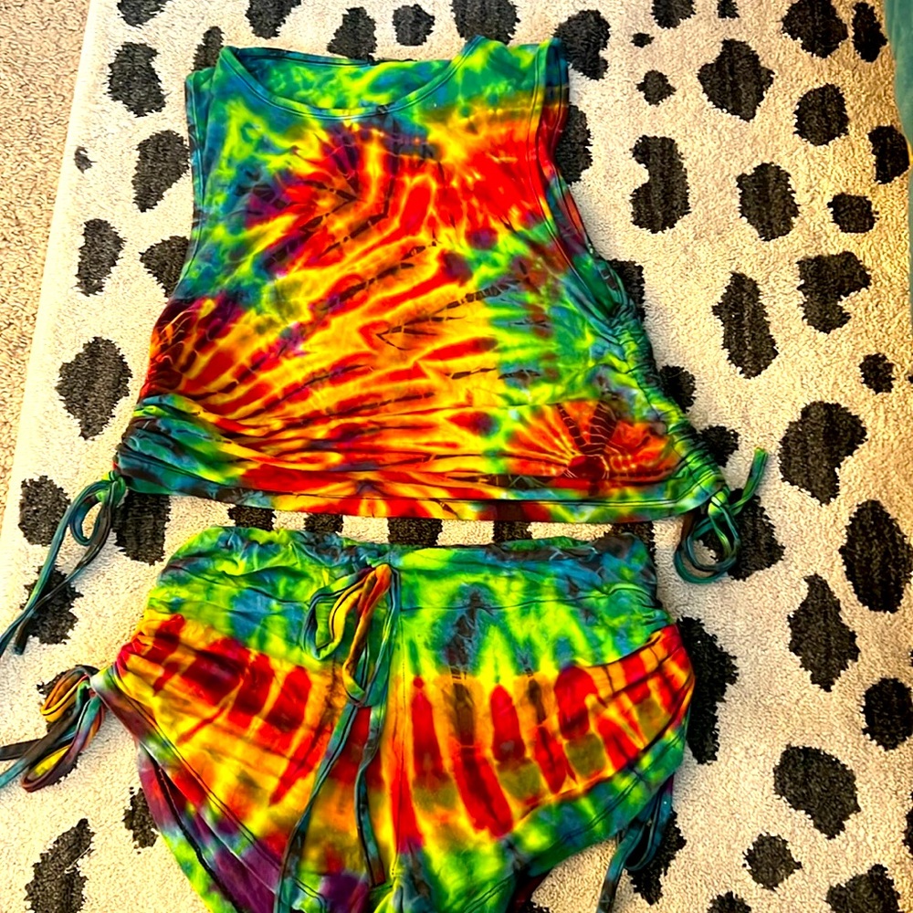 Kathmandu Imports Festival Tye dye Tank top & shorts s M